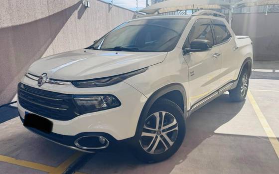 FIAT TORO 2.0 16V TURBO DIESEL VOLCANO 4WD AT9 FIAT TORO 2.0 16V TURBO DIESEL VOLCANO 4WD AT9